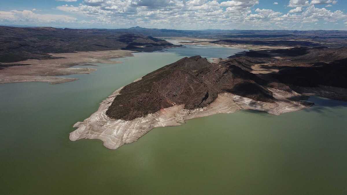 Manolo Jiménez informó que primero se evaluará el nivel de las presas y la próxima semana se dialogará con CONAGUA.| Manuel Guadarrama