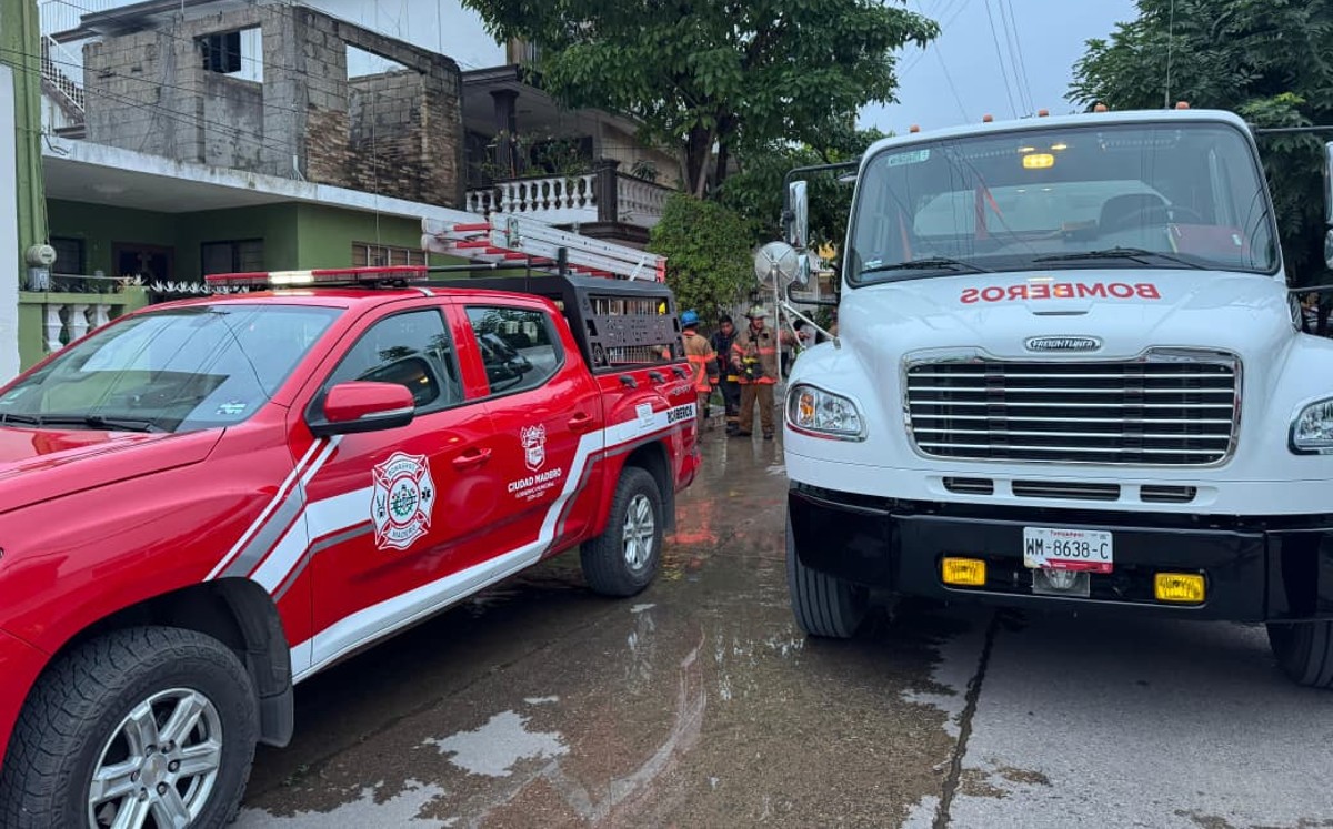 Bomberos de Ciudad Madero.