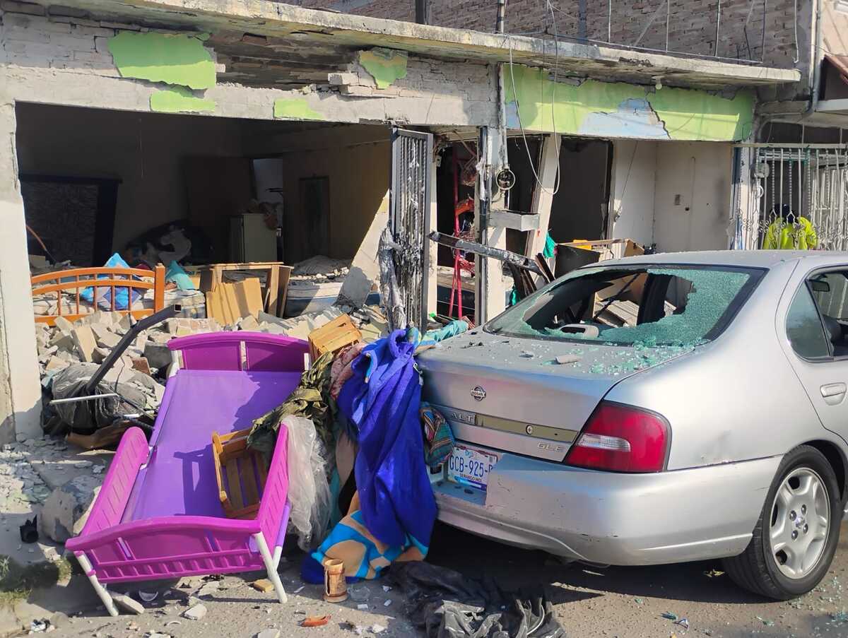 Fuerte estallido por acumulación de gas, provoca derrumbe de casa en Gómez Palacio. | Especial