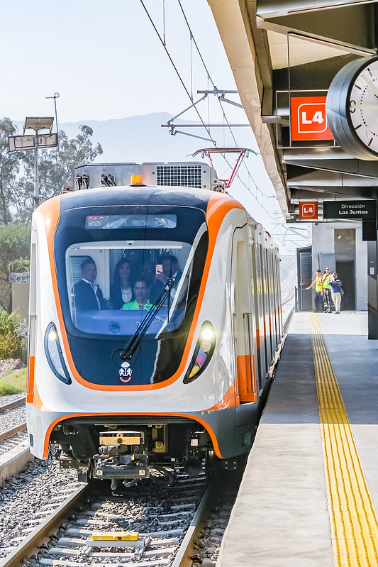 Línea 4 ofreció sus primeros viajes. (Cortesía)