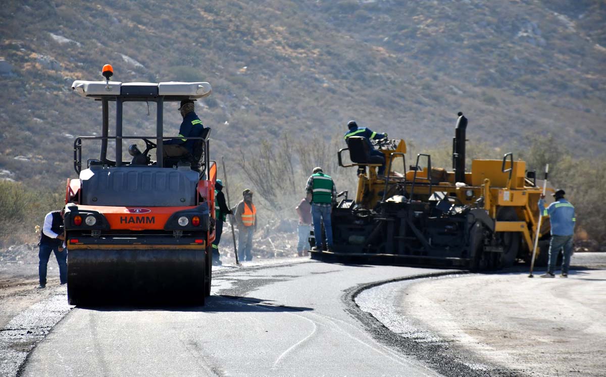Pavimentan camino al relleno sanitario de Lerdo. | Foto: Especial