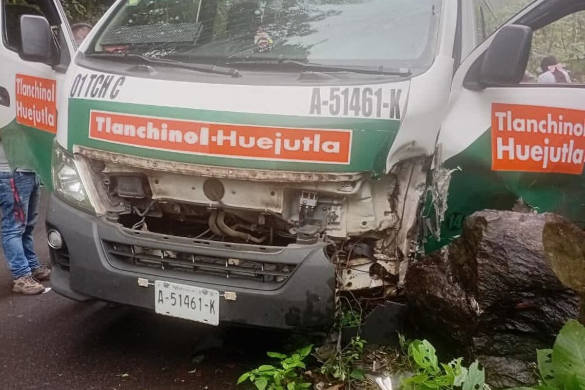 Camioneta de la ruta Tlanchinol–Huejutla se accidenta
