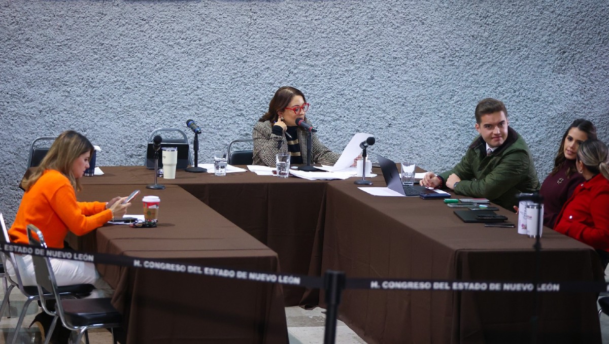 Comisión de Presupuesto en el Congreso de Nuevo León / Jorge López