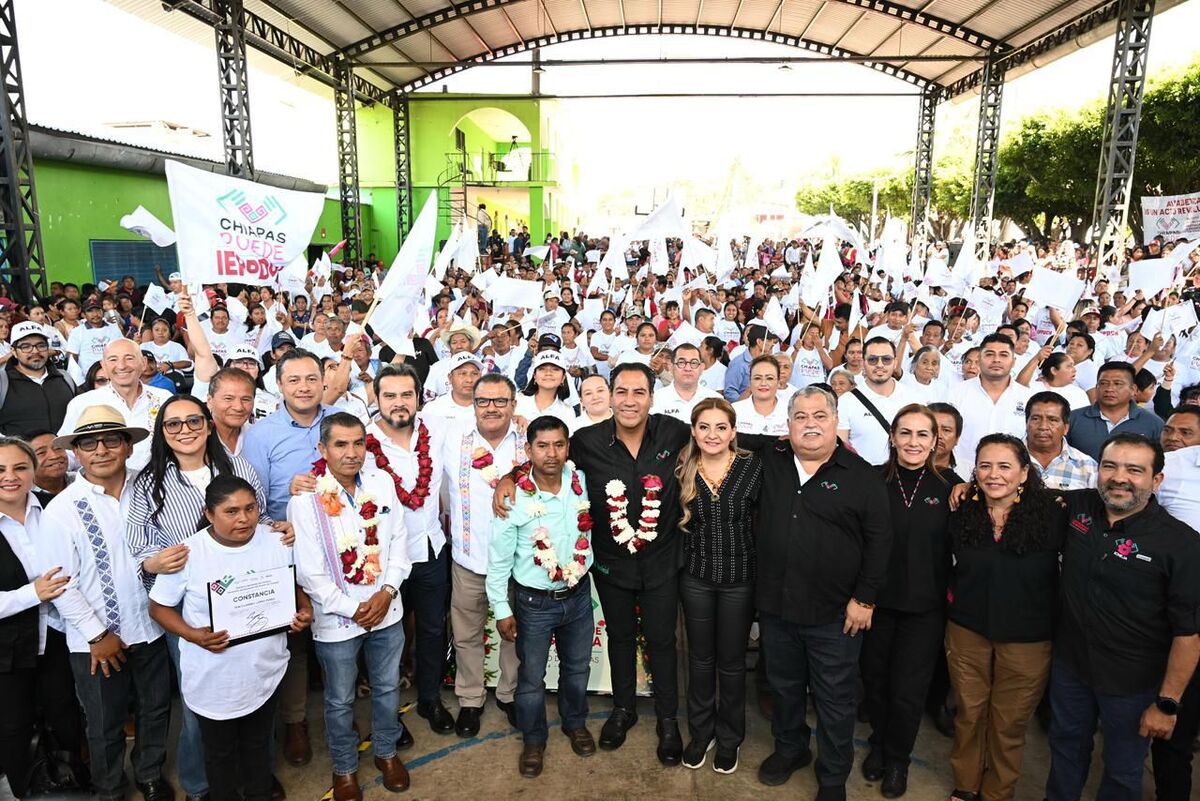 Eduardo Ramírez levanta la primera bandera blanca por la alfabetización en Nicolás Ruiz