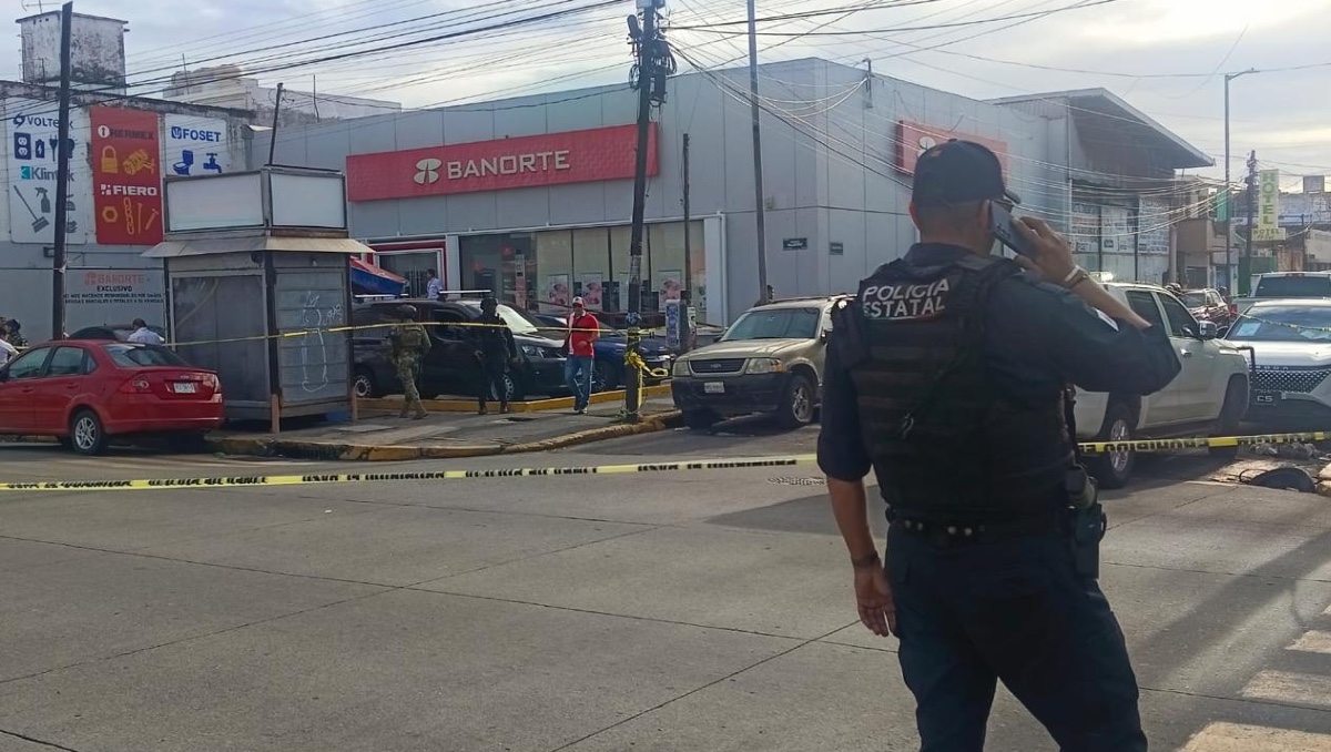 Matan a hombre saliendo de banco en Veracruz. | Especial