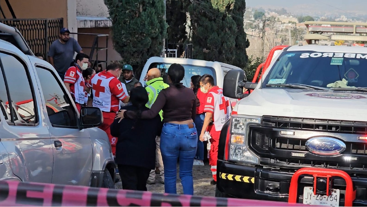 Personal de Protección Civil y Cruz Roja acudieron al rescate de las personas lesionadas (Foto: Juan Carlos Munguía)