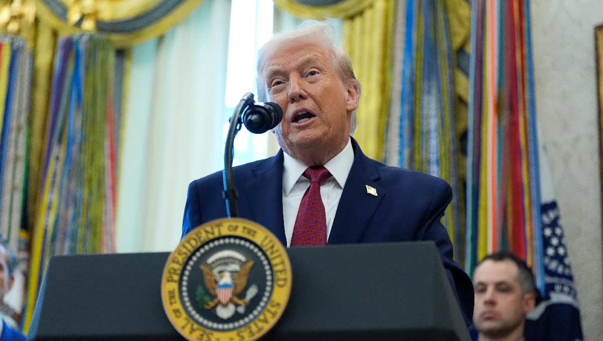 El presidente Donald Trump en el Despacho Oval de la Casa Blanca, el 15 de diciembre de 2025, en Washington. | AP