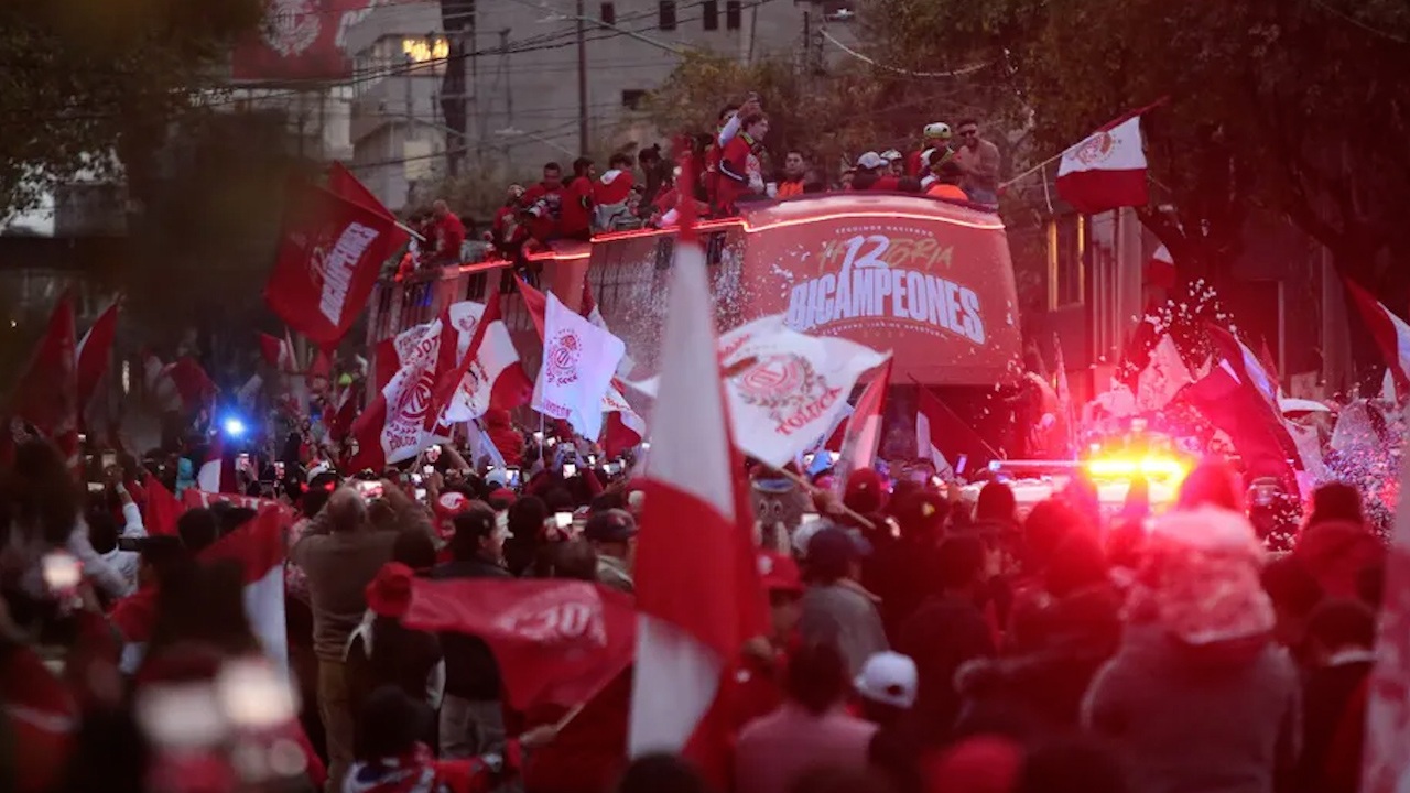 Toluca festeja el título del Apertura 2025 con desfile por la ciudad