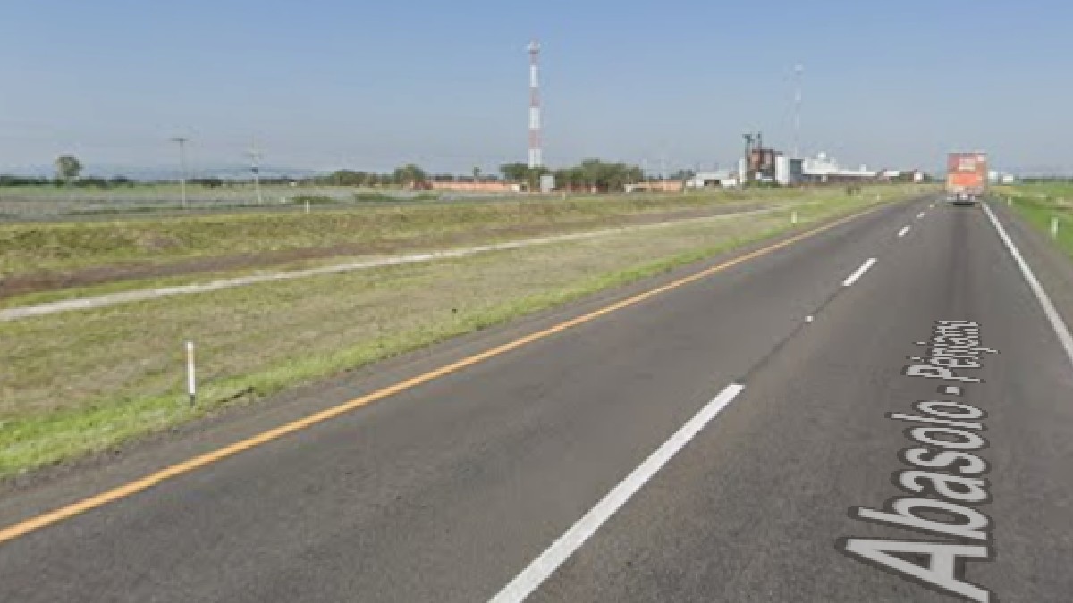 Debido a estos trabajos, uno de los carriles permanece cerrado de manera temporal. Foto: Captura Google Maps.