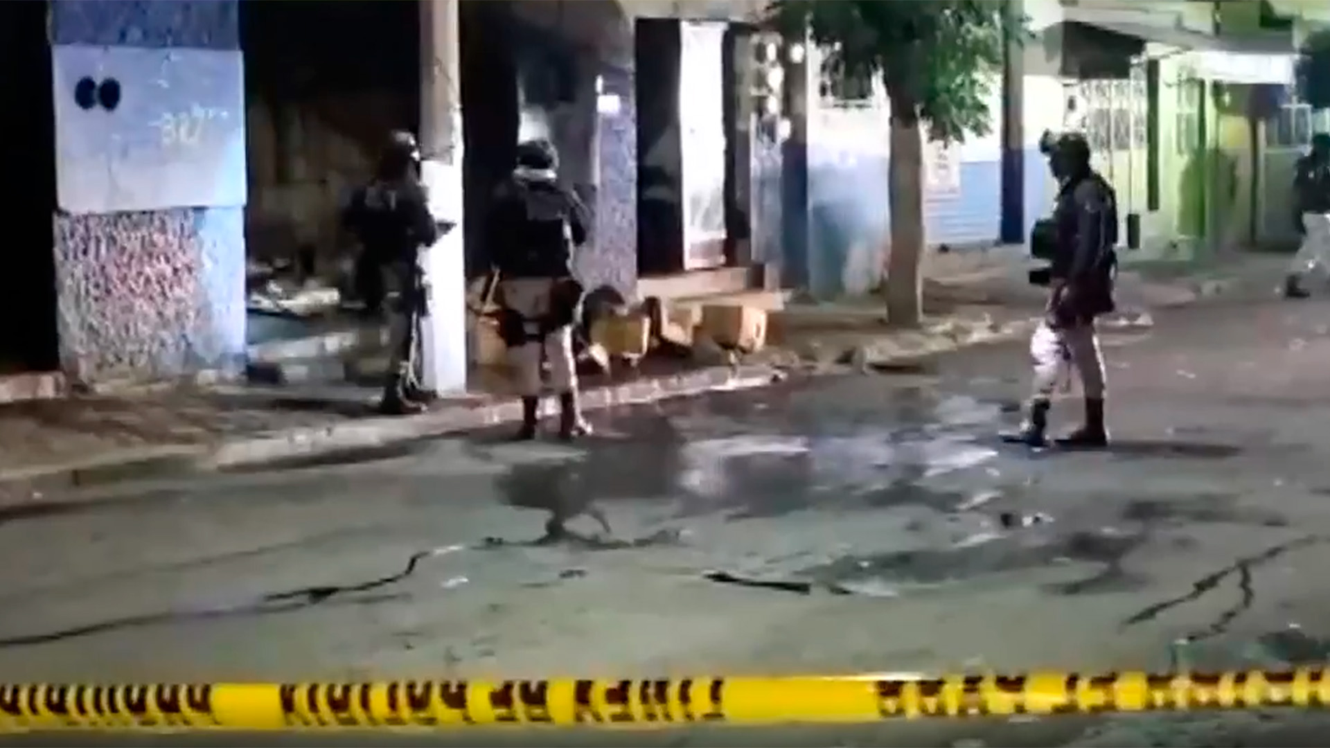 Atacan negocio de abarrotes en Guanajuato; investigan intento de extorsión