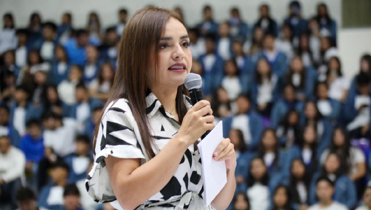 Grecia Quiroz pide a padres de familia "corregir a sus hijos si ven que salen del buen camino"