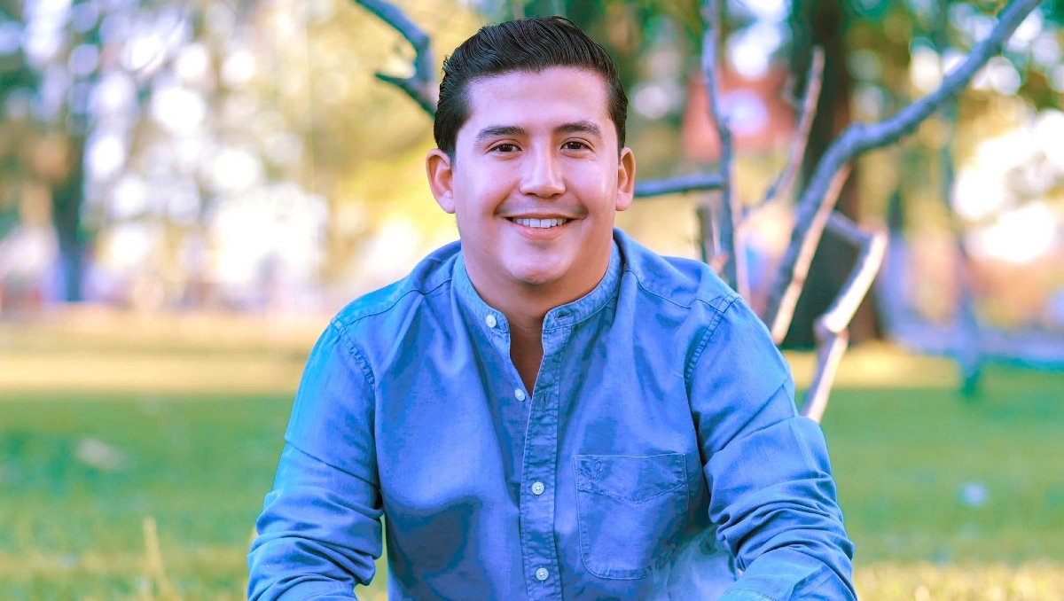 Desde muy joven 'Kike' mostró su vocación para dedicarse al servicio público (Foto: Facebook Enrique Estrada)