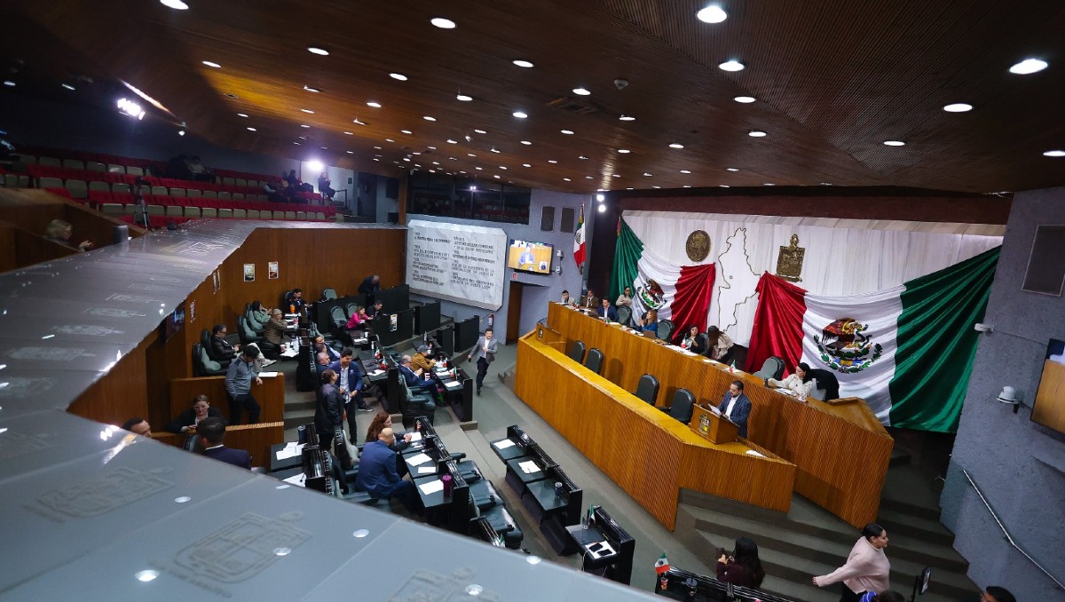 El Pleno del Congreso local rechazó la propuesta de subir al del 3 al 4% el Impuesto Sobre Nómina (ISN). Foto: Jorge López