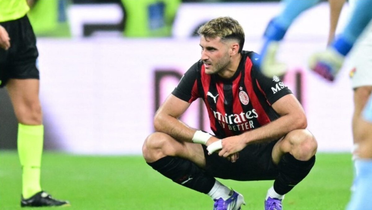 Massimiliano Allegri confirma que Santiago Gimenez será operado del tobillo