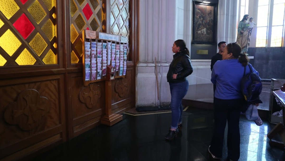 Templo Expiatorio de León: retiran cuadernillos homofóbicos | Daniela Béjar