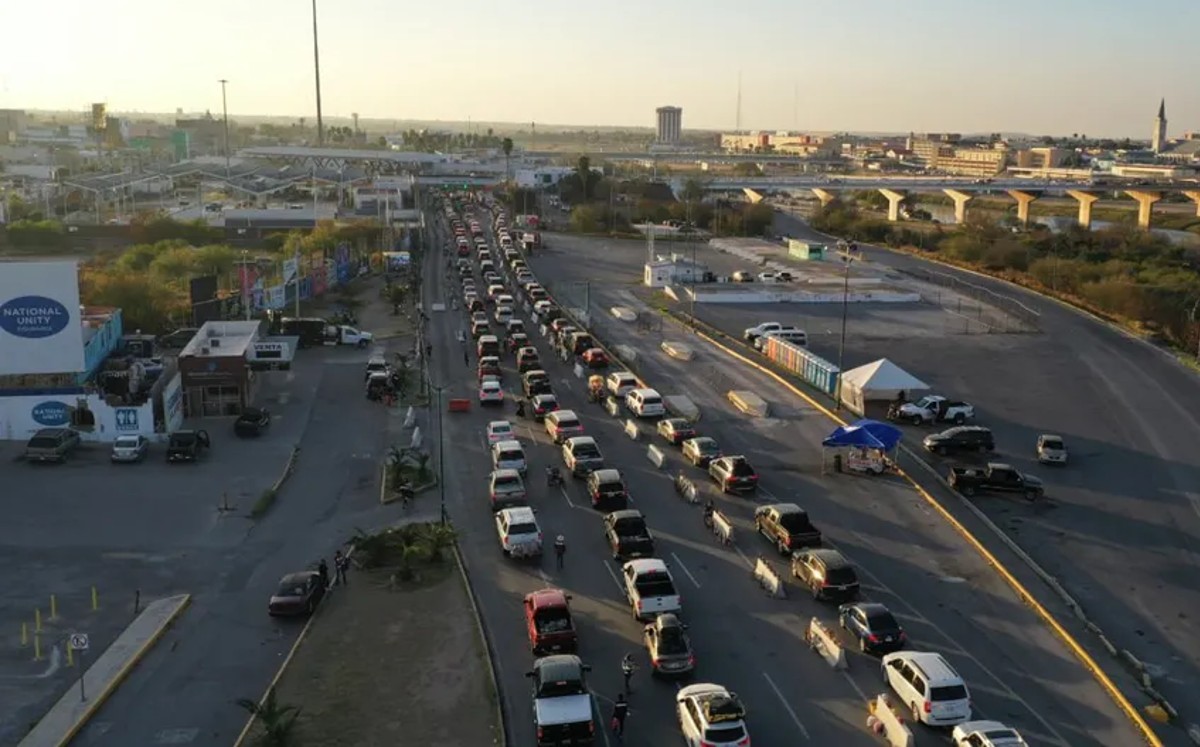 Viaja seguro si sales a carretera en estas fechas. | Archivo