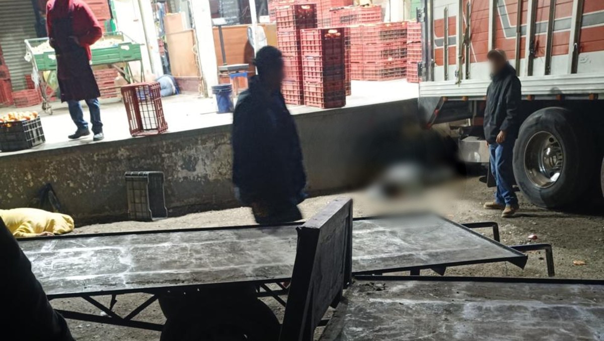 Ataque armado en la Central de Abastos de Celaya deja dos comerciantes sin vida y uno lesionado.