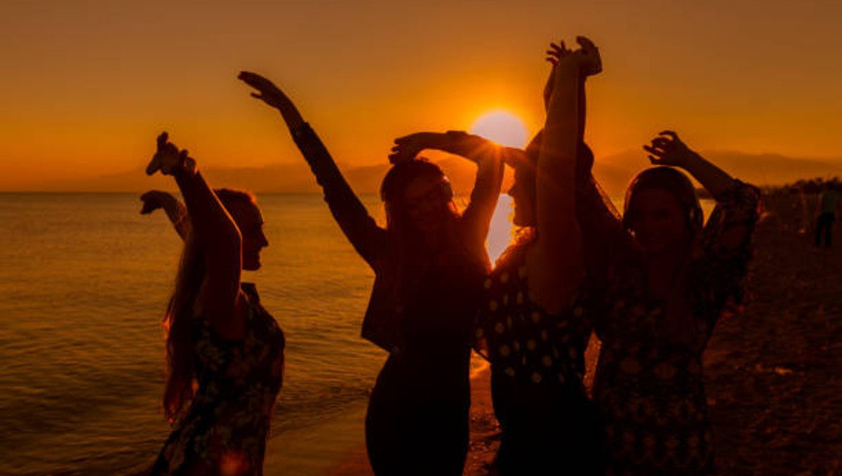 RESET: la fiesta en la playa que hará que recibas el 2026 como nunca antes