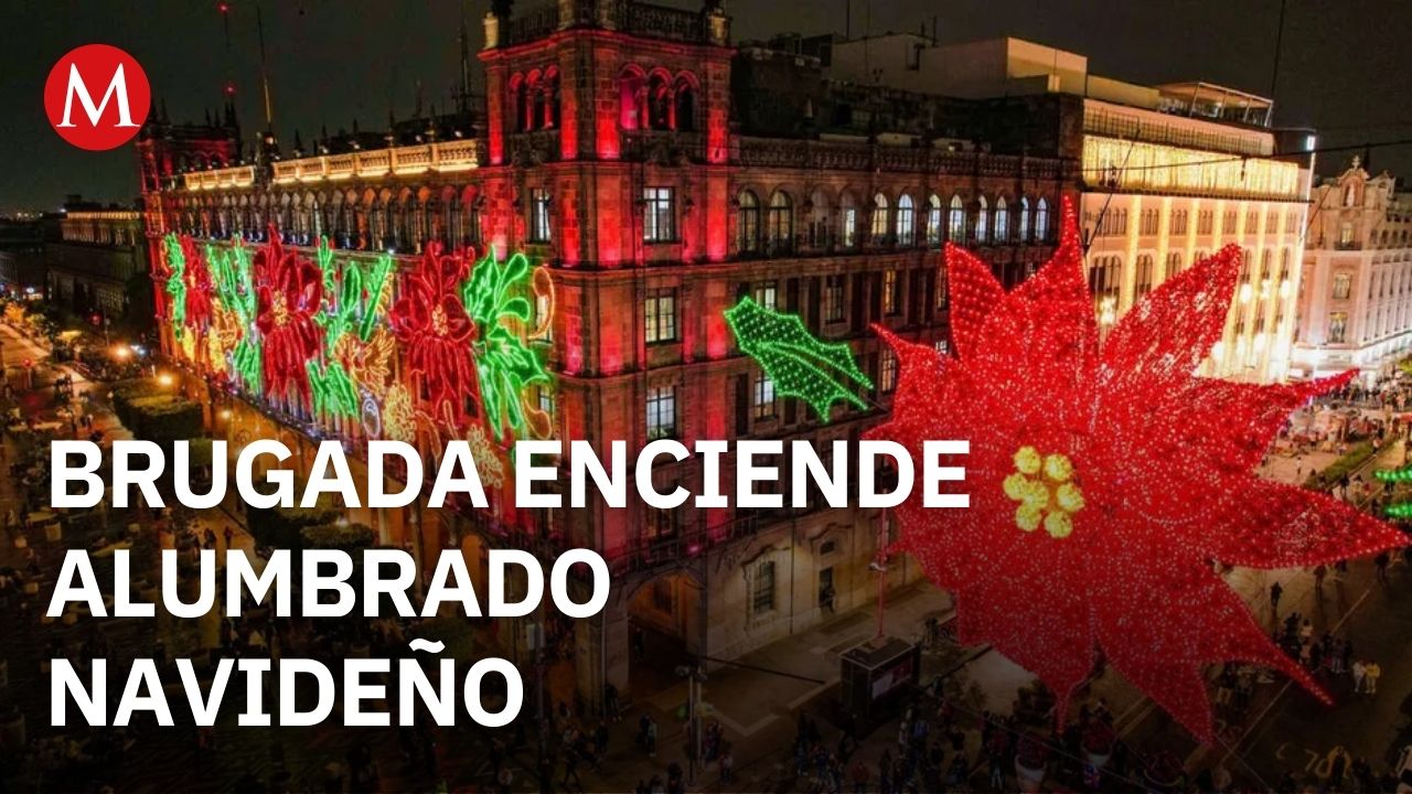 Clara Brugada enciende el alumbrado navideño en el Zócalo de la Ciudad de México