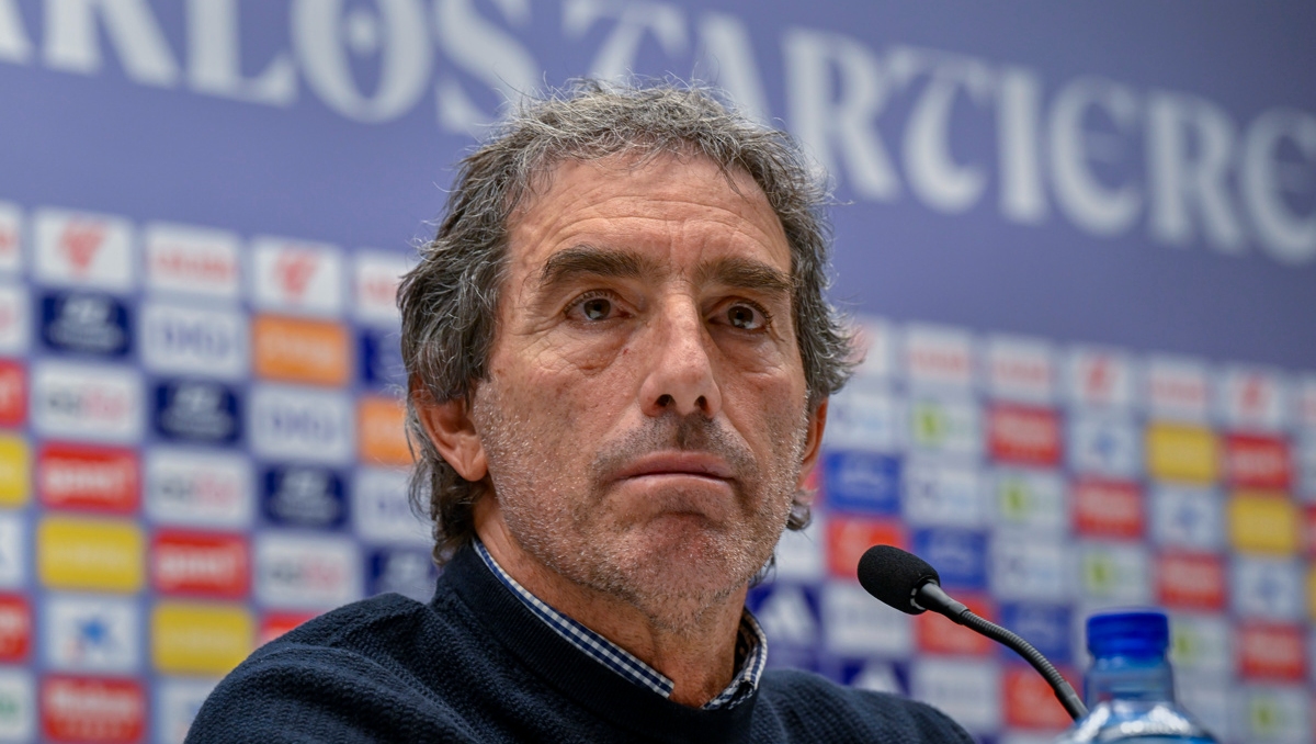 ¿Se quedó dormido? Video de Guillermo Almada en su presentación con Real Oviedo genera polémica