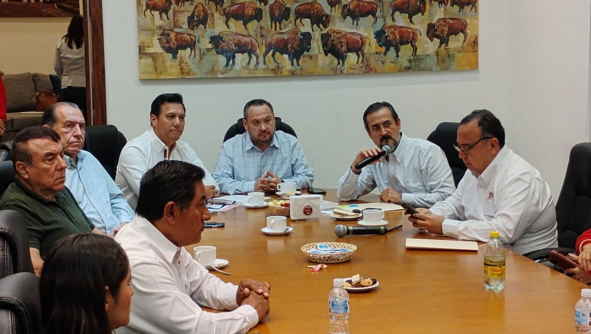 Integrantes de la CMIC Delegación Tamaulipas. (Víctor Durán)