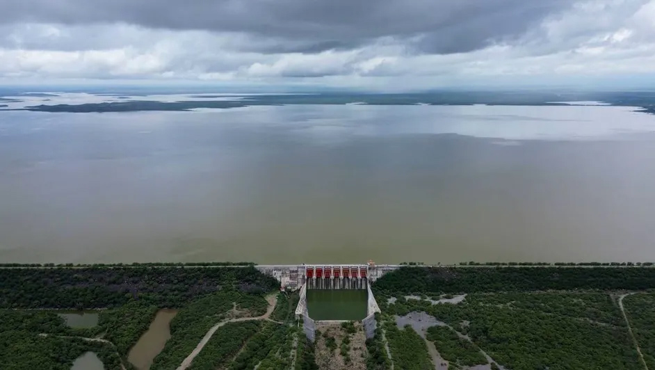 Nuevo León salda una cuarta parte del pago de agua pendiente a EU
