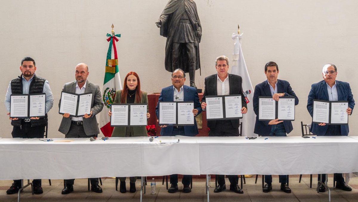 Representantes del municipio encabezados por Andrés Mijes, de la iniciativa privada y la sociedad civil, presenciaron el acuerdo. Especial