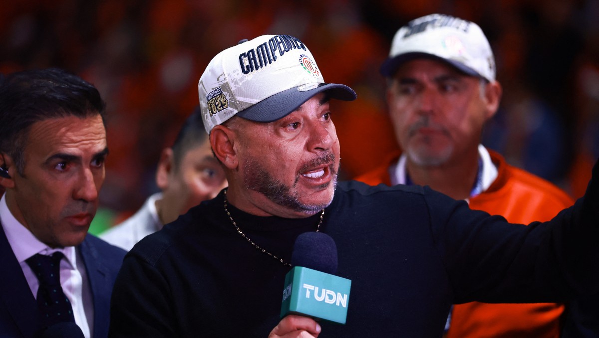 'Turco' Mohamed se disculpa con comentaristas de TUDN por su reacción en la final de la Liga MX: "Se me cruzaron los cables"