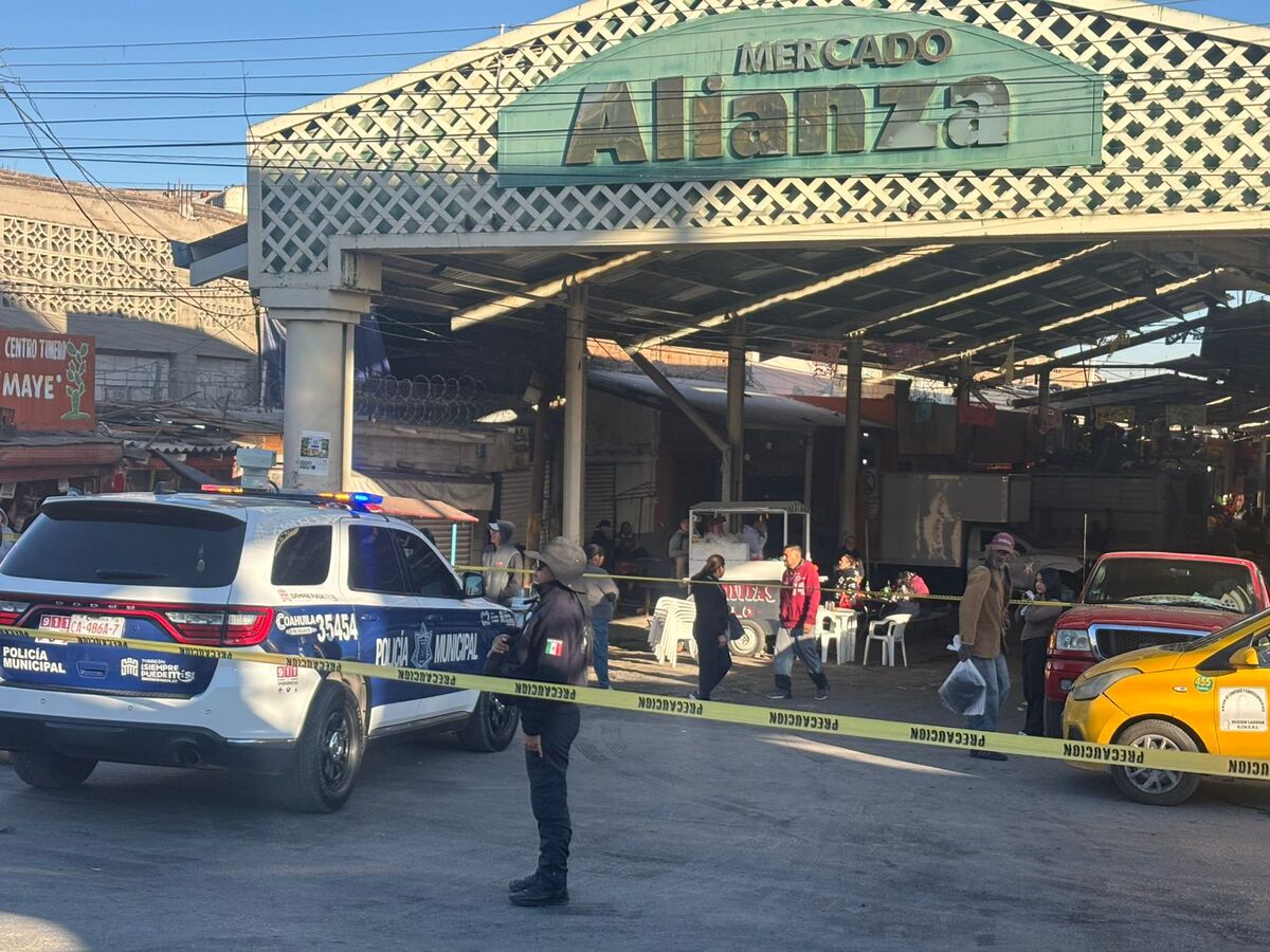 Un hombre de la tercera edad perdió la vida durante la mañana de este viernes al ser atropellado sobre la calle Múzquiz. | Especial