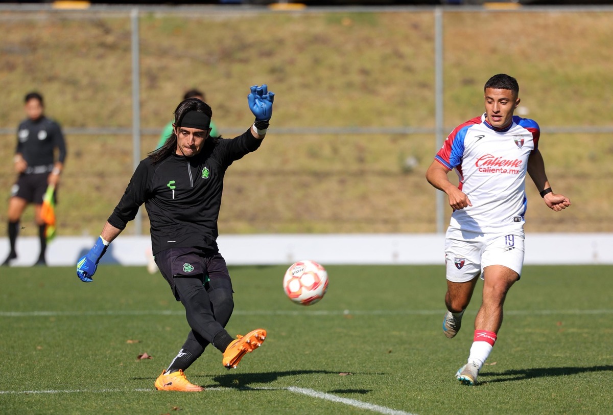 Santos Laguna disputó este viernes su segundo partido de preparación rumbo al Torneo Clausura 2026. | Cortesía