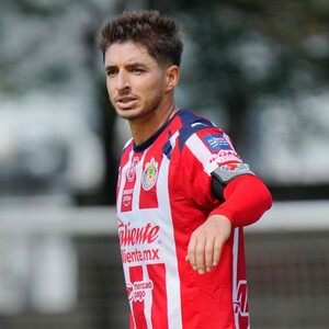 Isaac ‘Cone’ Brizuela no seguirá en Chivas para el Clausura 2026
