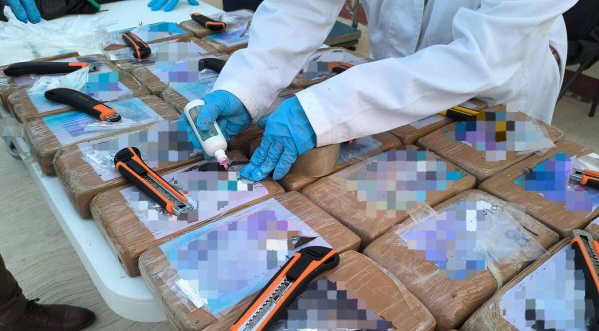 Marina asegura 30 kilos de cocaína frente al puerto de Acapulco