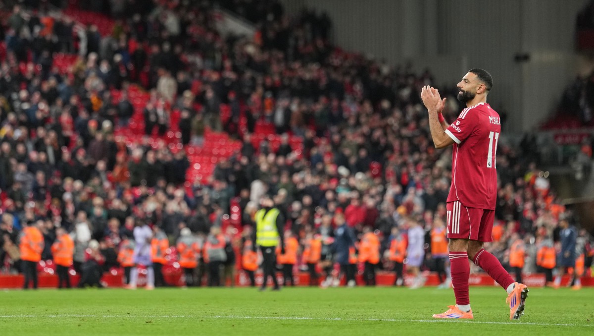 Mohamed Salah se disculpa con sus compañeros del Liverpool por comentarios polémicos (AP)