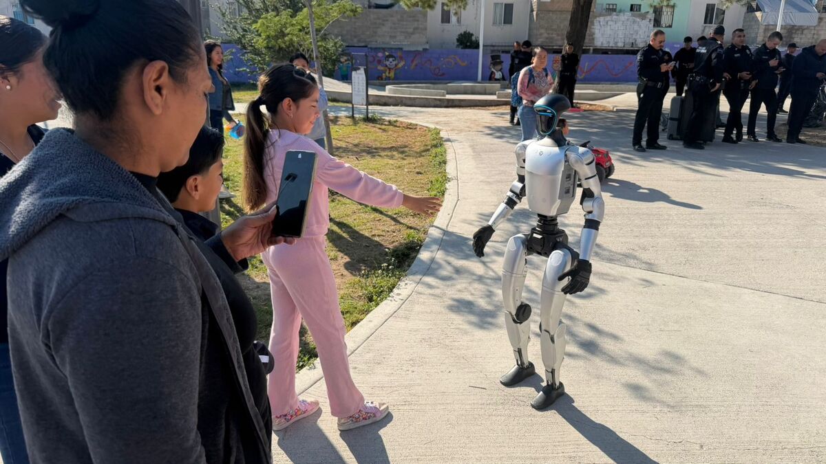 Robot policía de Zapopan. (Diana Barajas)