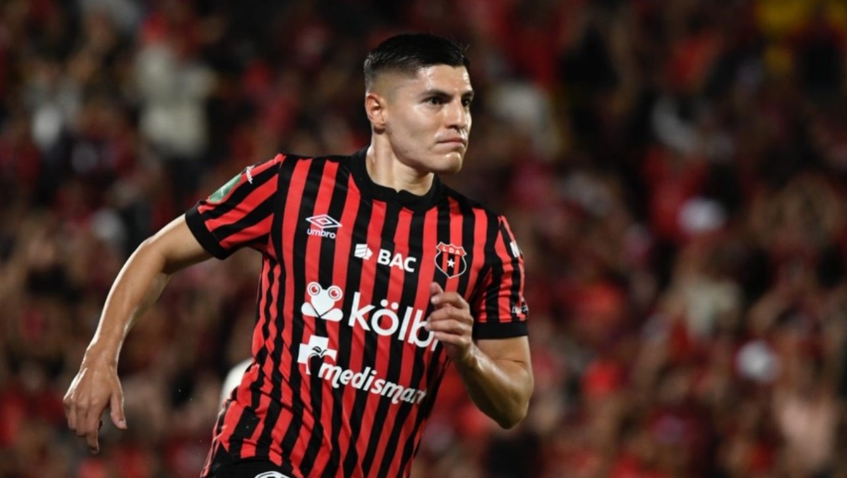 Ronaldo Cisneros hizo gol en la Final Alajuelense vs Saprissa en la Primera División de Costa Rica (Instagram @alajuelense_oficial)