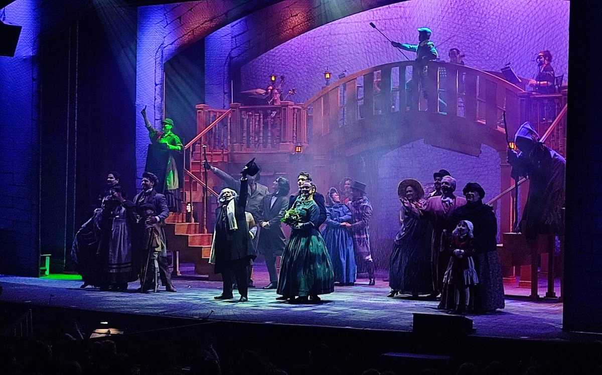 “En el teatro la IA no remplazará a los actores”: Adal Ramones