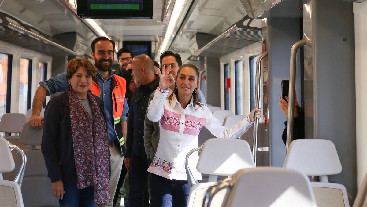 Claudia Sheinbaum estuvo acompaña de Delfina Gómez en el recorrido de la última estación de El Insurgente. Foto: (Especial)