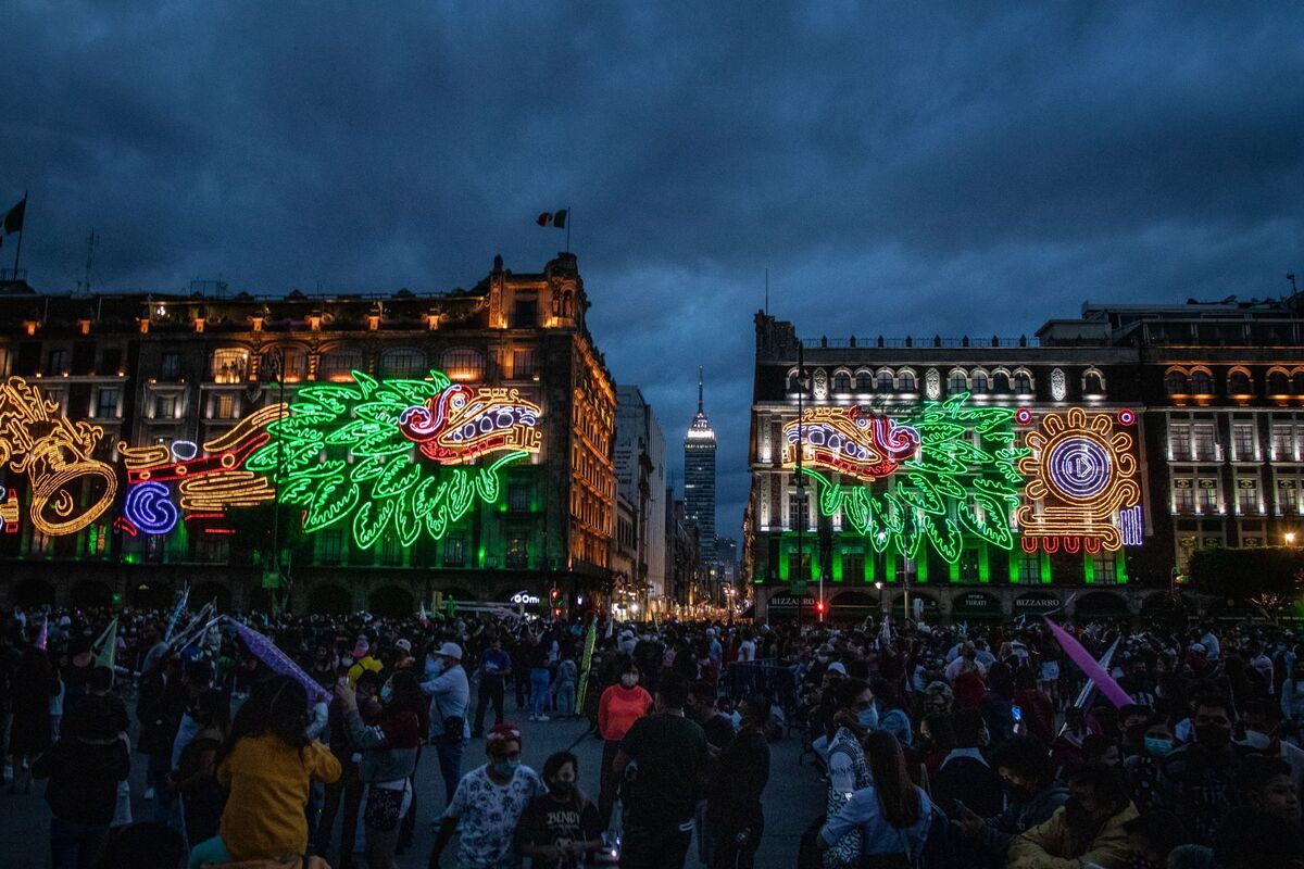 ¿Le quitaron la visa? Así fue la vez que el gobierno de México intentó sustituir a Santa Claus por Quetzalcóatl