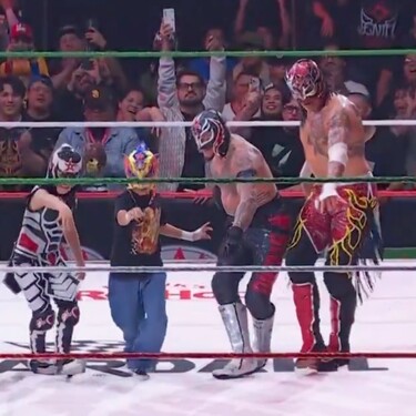 Rey Mysterio y Fénix vencieron a El Grande Americano y Dominik Mysterio en la lucha estelar del evento de Triple A Guerra de Titanes