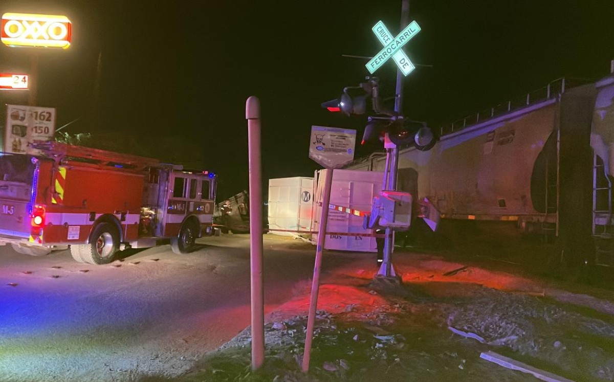 Trailer embiste tren en Gómez Palacio. l Especial