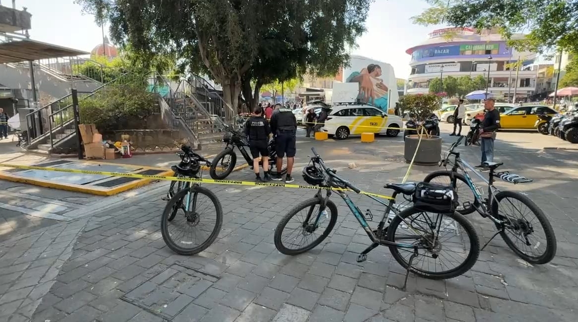 Elementos municipales llegaron a acordonar el área donde se encontraba la mujer (Foto: Juan Carlos Munguía)