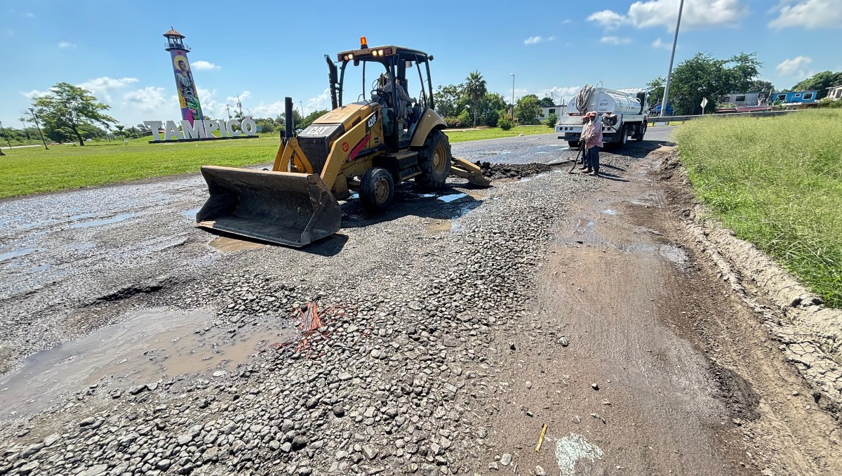 Rehabilitación de carreteras en Tamaulipas.