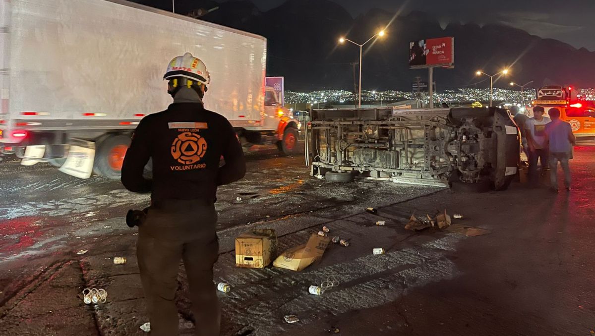 El accidente provocó complicaciones viales en la carretera a Saltillo. Especial