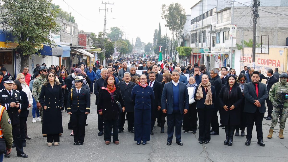 Azucena Cisneros respaldó postura de Sheinbaum por preservar los valores de México. Foto: (Especial)