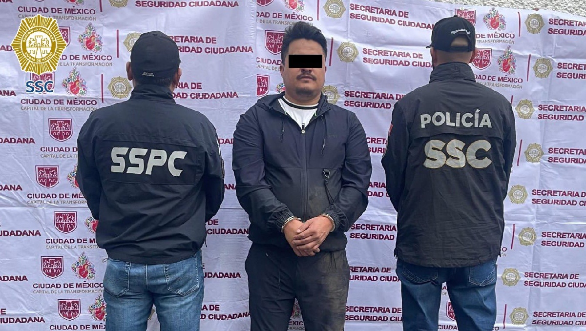El jefe de la Policía capitalina, Pablo Vázquez, compartió la detención del presunto criminal. | SSC