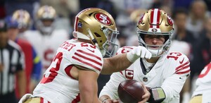 Brock Purdy, Christian McCaffrey y Mac Jones dieron costosos regalos a los lineros ofensivos de San Francisco 49ers por Navidad; Matt Hennessy los presumió