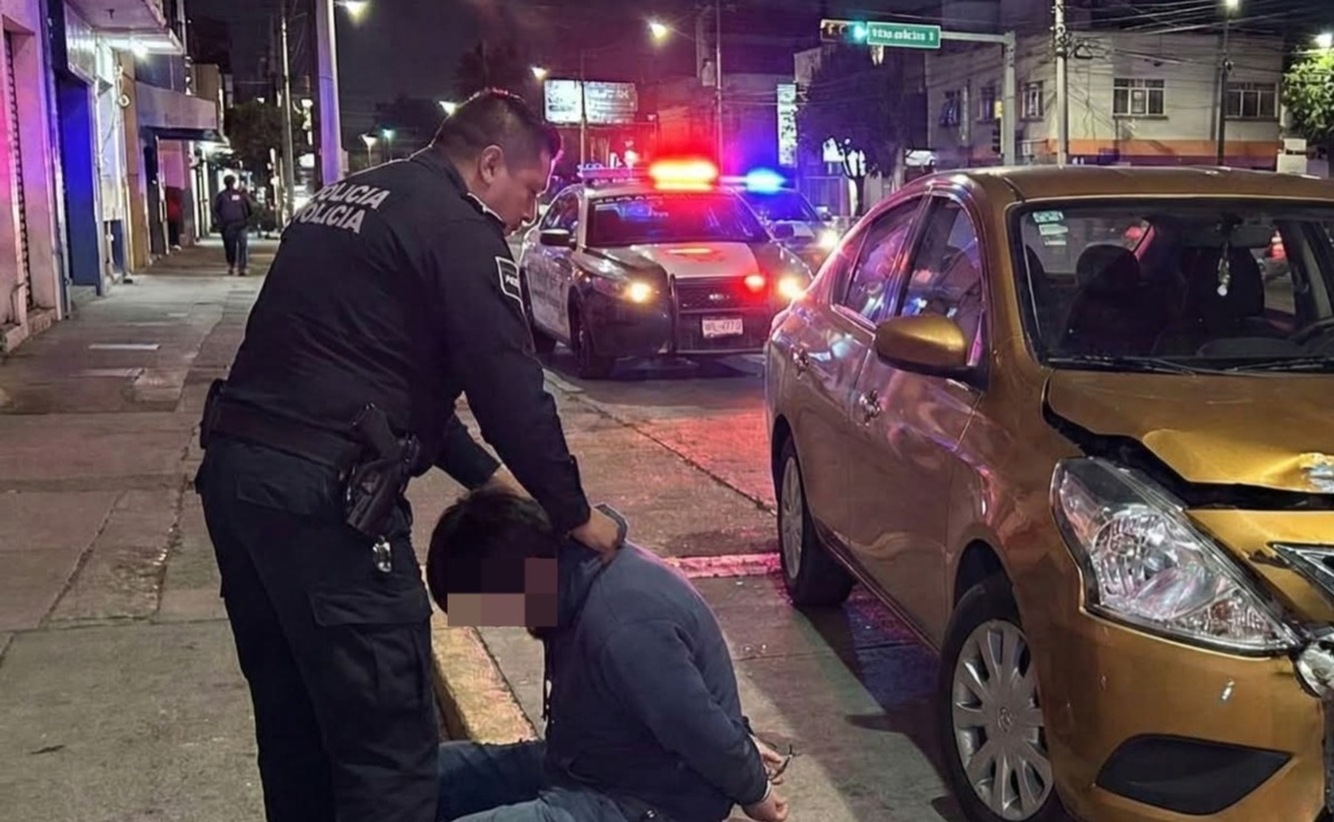 Fue el propio conductor afectado quien logró la captura del ebrio sujeto. (Cortesía)