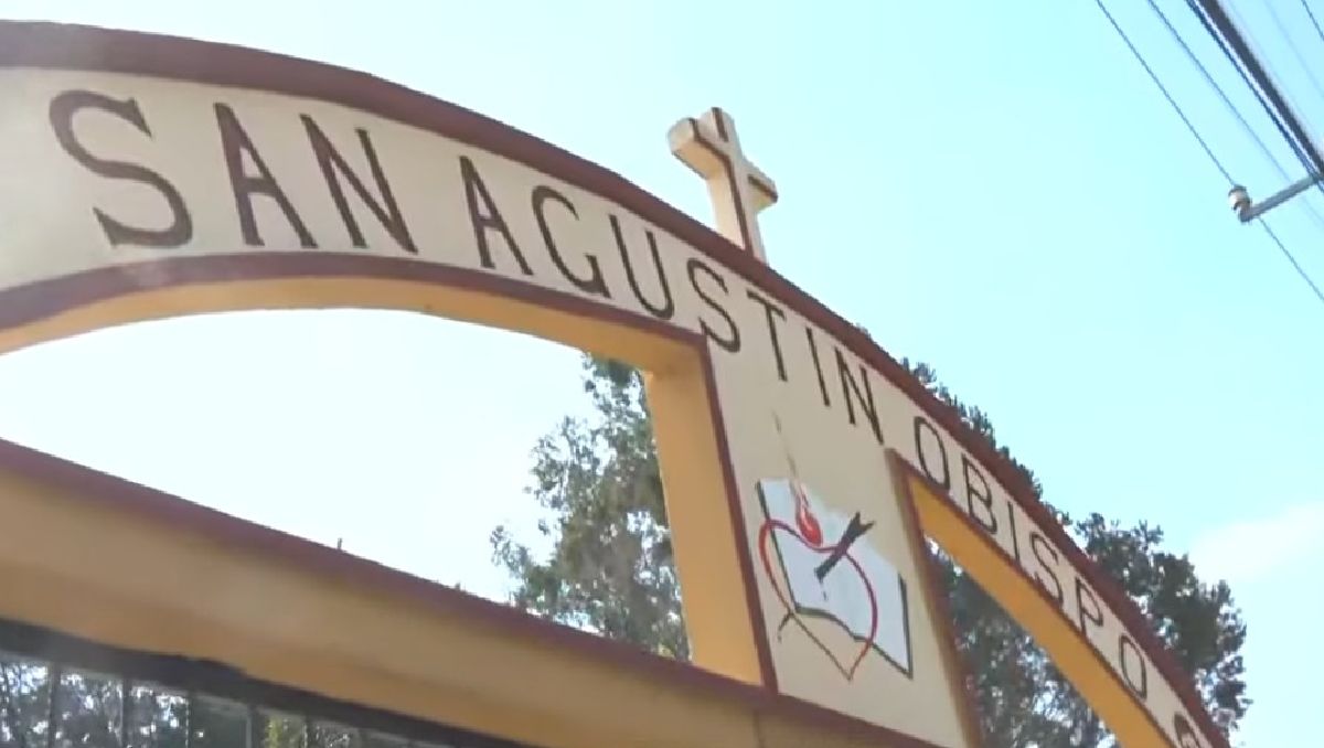El bebé estaba en una jardinera frente a la Iglesia de San Agustín Obispo en Tultitlán. Foto: (Especial)