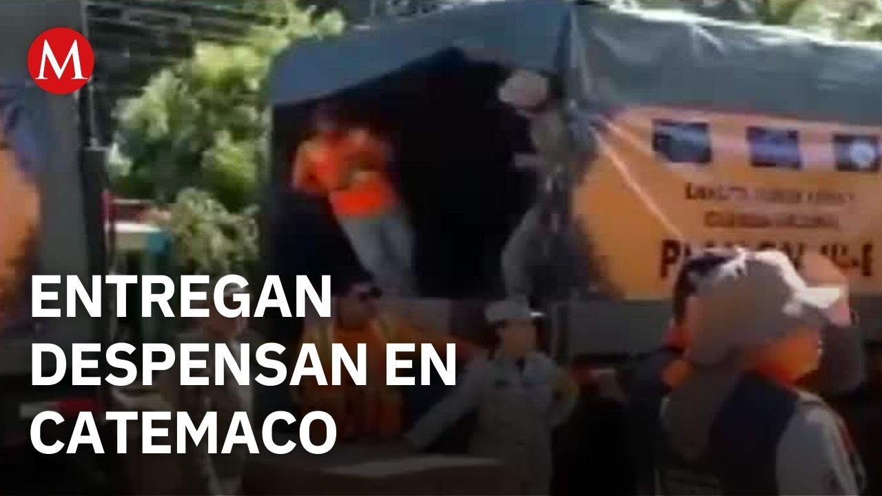 Familias de Catemaco reciben ayuda tras ser afectados por las inundaciones