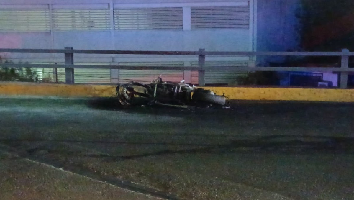 El fuego se registra en la joroba en el cruce con Penitenciaria. Especial